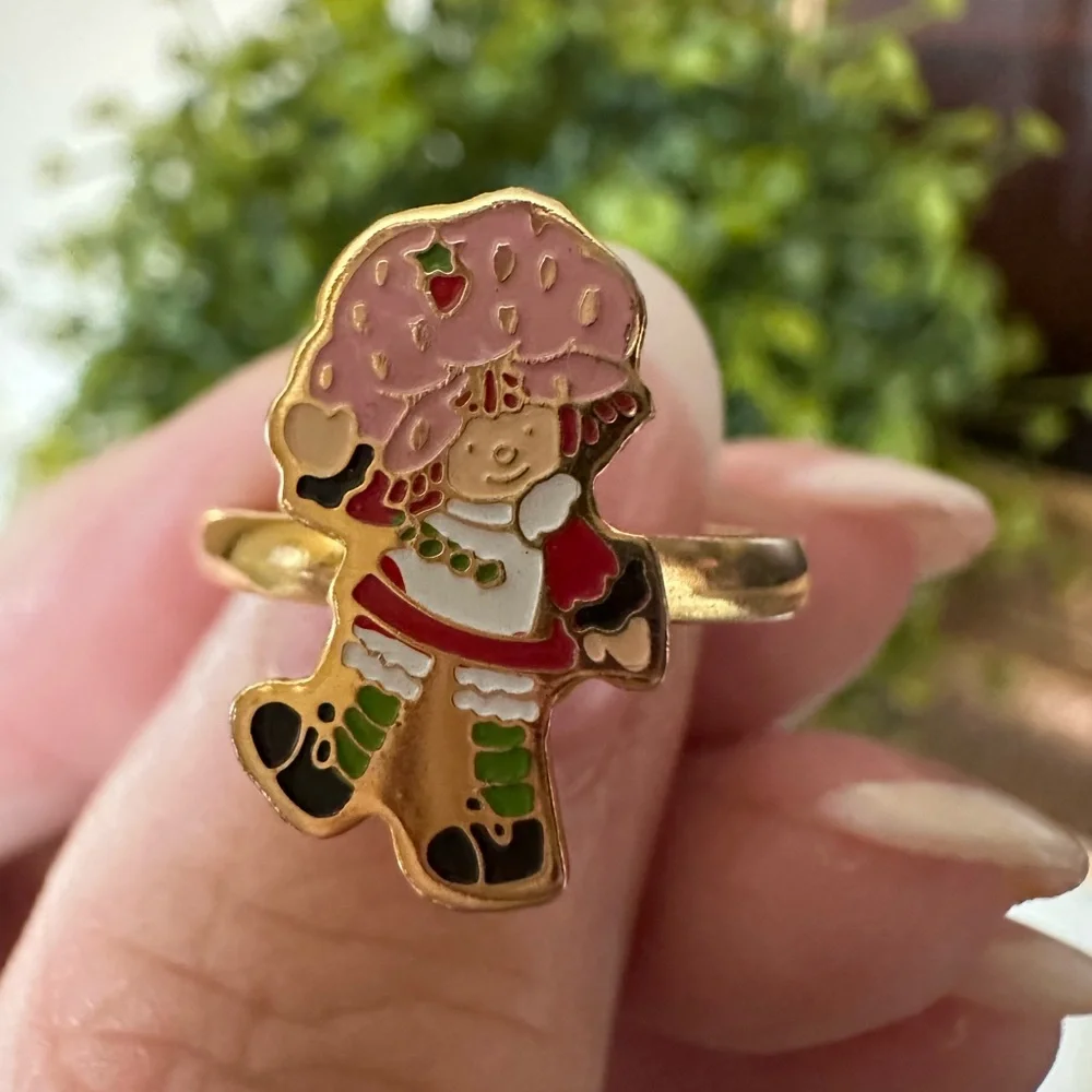 vintage AGC 1980s Strawberry Shortcake enamel metal ring‎